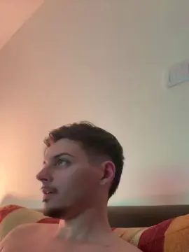 Cam4 Free Porn Cam of ThomasRM98