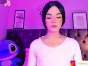 Cam4 Live Sex of Amira_Ember