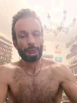 Cam4 Free Porn Cam of Misterhaifa20