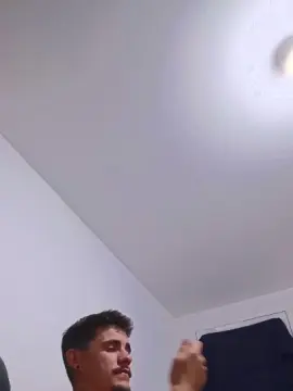 Cam4 Live Sex Cam of Levi_Henrique