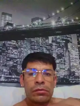 Cam4 Free Porn Cam of Leonsalvajexxx