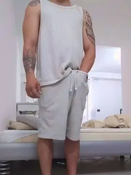 Cam4 Free Live Porn of Mirko_sexy96