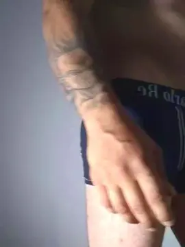Cam4 Live Sex Cam of Mirko_sexy96