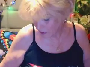 Cam4 Sex Chat of GRANNY_LISA