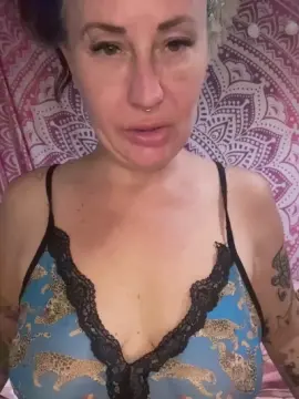 Cam4 Live Sex of HarleyMoon_X