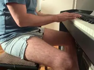 Cam4 Sex Cam of hugohotbi