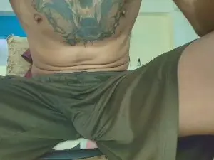 Cam4 Live Sex of bigcentauro233