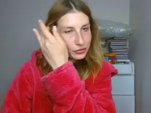 Cam4 Nude Webcam of Evelyn_21_m