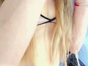 Cam4 Free Porn Cam of Putinna1