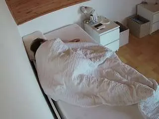 Camsoda Adult Webcam of voyeurcam-julmodels-greybed-1