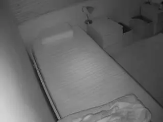 Camsoda Adult Webcam of voyeurcam-julmodels-greybed-1
