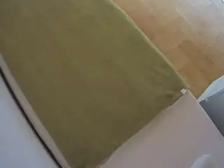 Camsoda Best Webcam of voyeurcam-julmodels-greybed-2