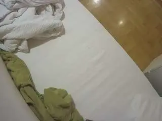 Camsoda Adult Webcams of voyeurcam-julmodels-greybed-2
