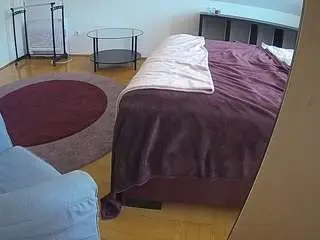 Camsoda Live Sex Cam of voyeurcam-julmodels-whitebed-6