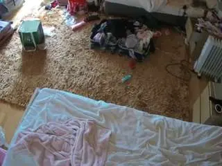 Camsoda Free Porn Cam of voyeurcam-julmodels-whitebed-5