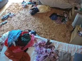 Camsoda Private Sex Chat of voyeurcam-julmodels-whitebed-5
