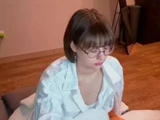 Camsoda Nude Webcam of monserrategreubel