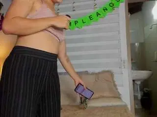 Camsoda Nude Webcam of nella-joly