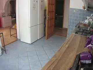 Camsoda Adult Webcam of voyeurcam-julmodels-kitchen