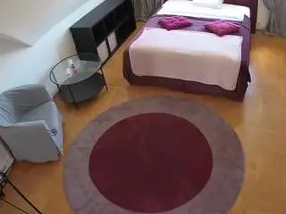 Camsoda Private Sex Chat of voyeurcam-julmodels-whitebed-1