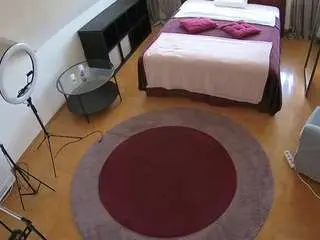 Camsoda Live Porn of voyeurcam-julmodels-whitebed-1