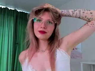 Camsoda Nude Webcam of ellislegrow
