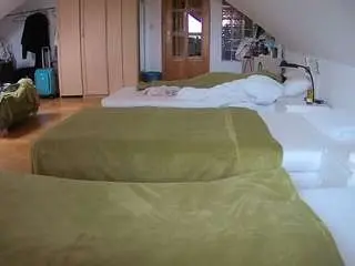Camsoda Adult Video Chat of voyeurcam-julmodels-bed-3