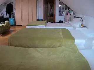 Camsoda Private Sex Chat of voyeurcam-julmodels-bed-3