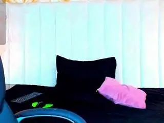 Camsoda Adult Video Chat of michael-greyy