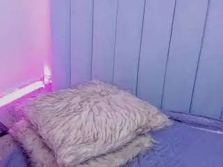 Camsoda Adult Video Chat of violeta-olsen