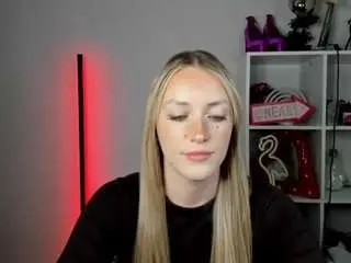 Camsoda Free Live Porn of evelynblond