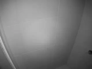 Camsoda Sex Chat of voyeurcam-casa-salsa-bathroom-8