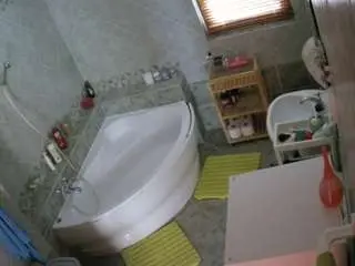 Camsoda Sex Chat of voyeurcam-julmodels-bath-1st-2