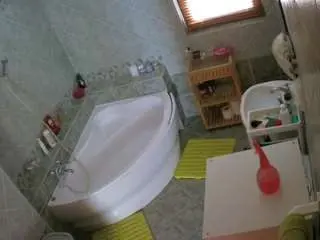 Camsoda Free Live Porn of voyeurcam-julmodels-bath-1st-2
