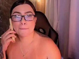 Camsoda Sex Chat of naomii-campbell