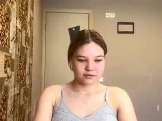 Camsoda Sex Cam of adrianpatterson