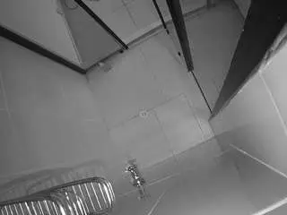 Camsoda Nude Webcam of voyeurcam-jb-shower-2