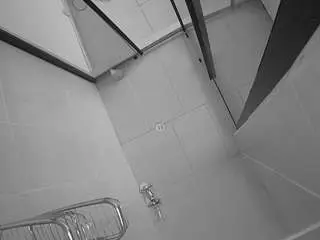 Camsoda Free Porn Cam of voyeurcam-jb-shower-2