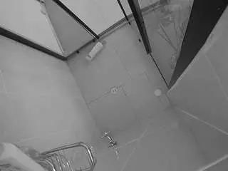 Camsoda Nude Webcam of voyeurcam-jb-shower-2