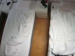 Camsoda Private Sex Chat of voyeurcam-julmodels-bed-5