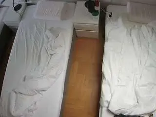 Camsoda Private Sex Chat of voyeurcam-julmodels-bed-5