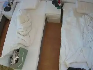 Camsoda Best Webcam of voyeurcam-julmodels-bed-5