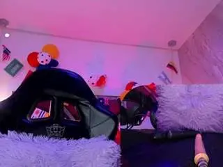 Camsoda Nude Webcam of sweetiecloe