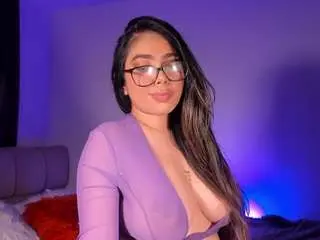 Camsoda Watch Live Sex Cams of alexaadamss
