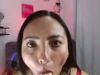 Camsoda Watch Live Sex Cams of emmi-cam