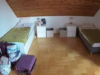 Camsoda Free Live Porn of voyeurcam-julmodels-greybed-3