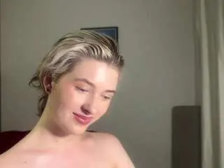Camsoda Nude Webcam of celestinehinderer