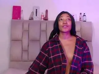 Camsoda Live Sex Cam of esmeraldasweet0