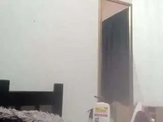 Camsoda Live Sex Cam of elpajaroquemamarias18