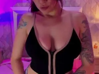Camsoda Nude Webcam of ginger-violetta